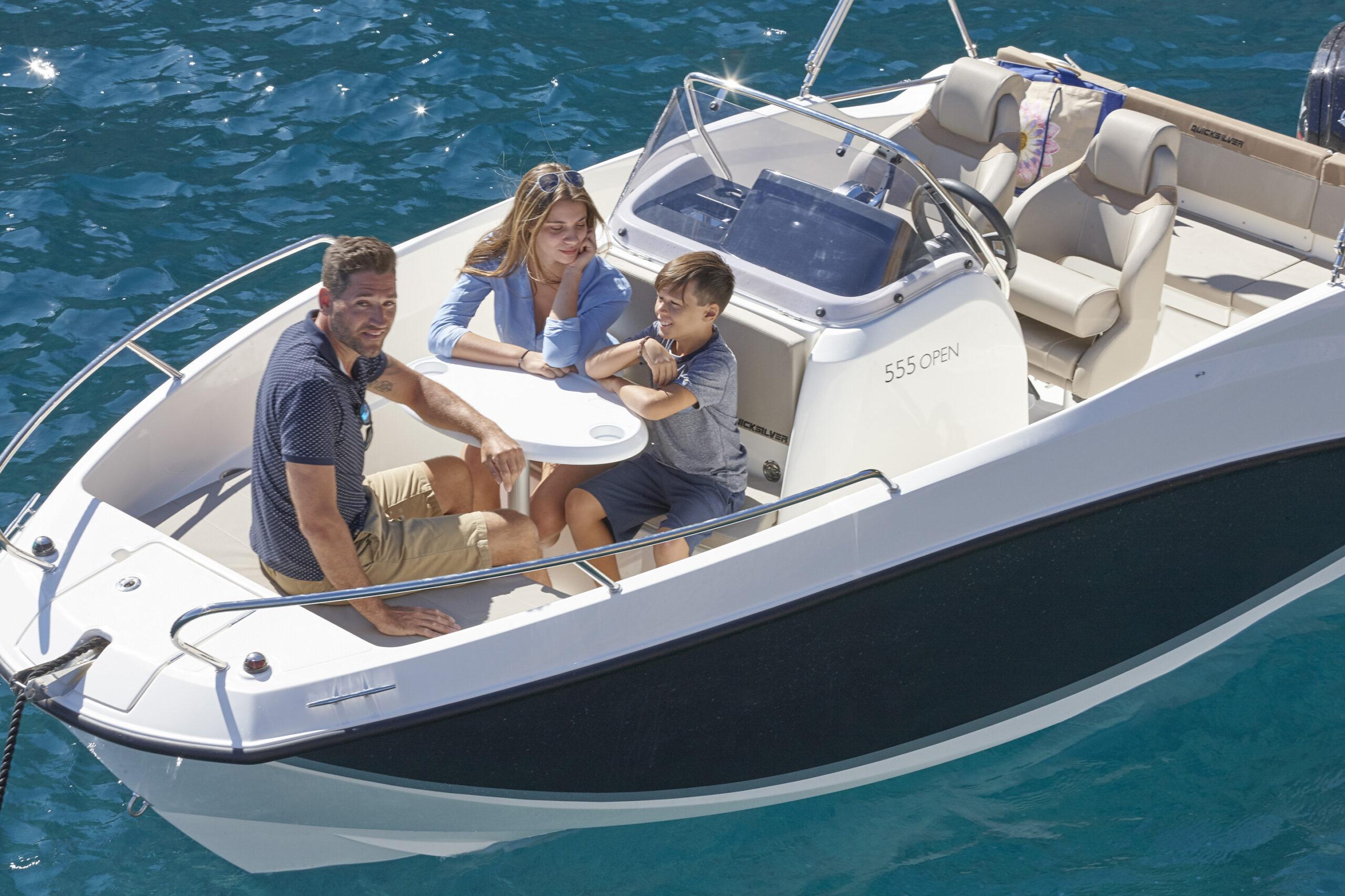 Quicksilver 555 Open