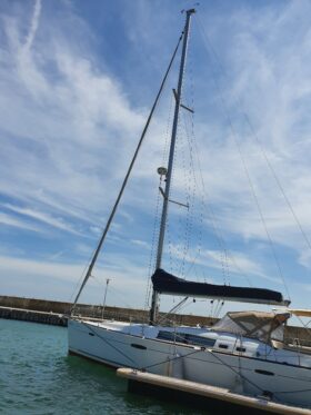 Beneteau OCEANIS Употребявана